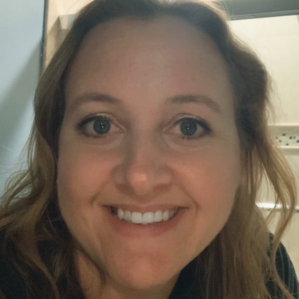 Meet your Posher, Holly